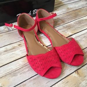 NWT red French Blu flats size 8.5
